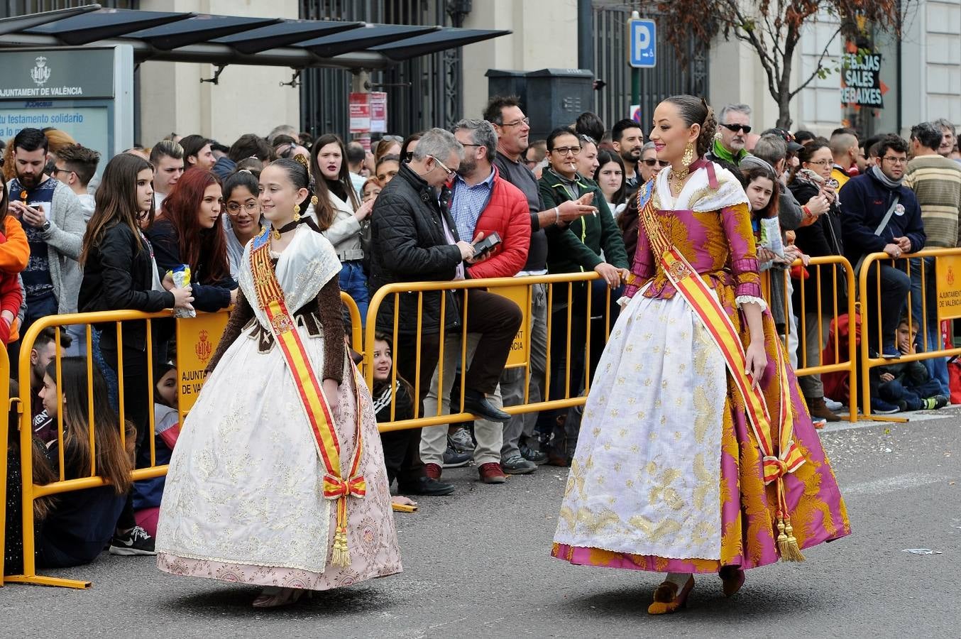 Fotos: Búscate en la mascletà de hoy, sábado 3 de marzo, disparada por Vulcano