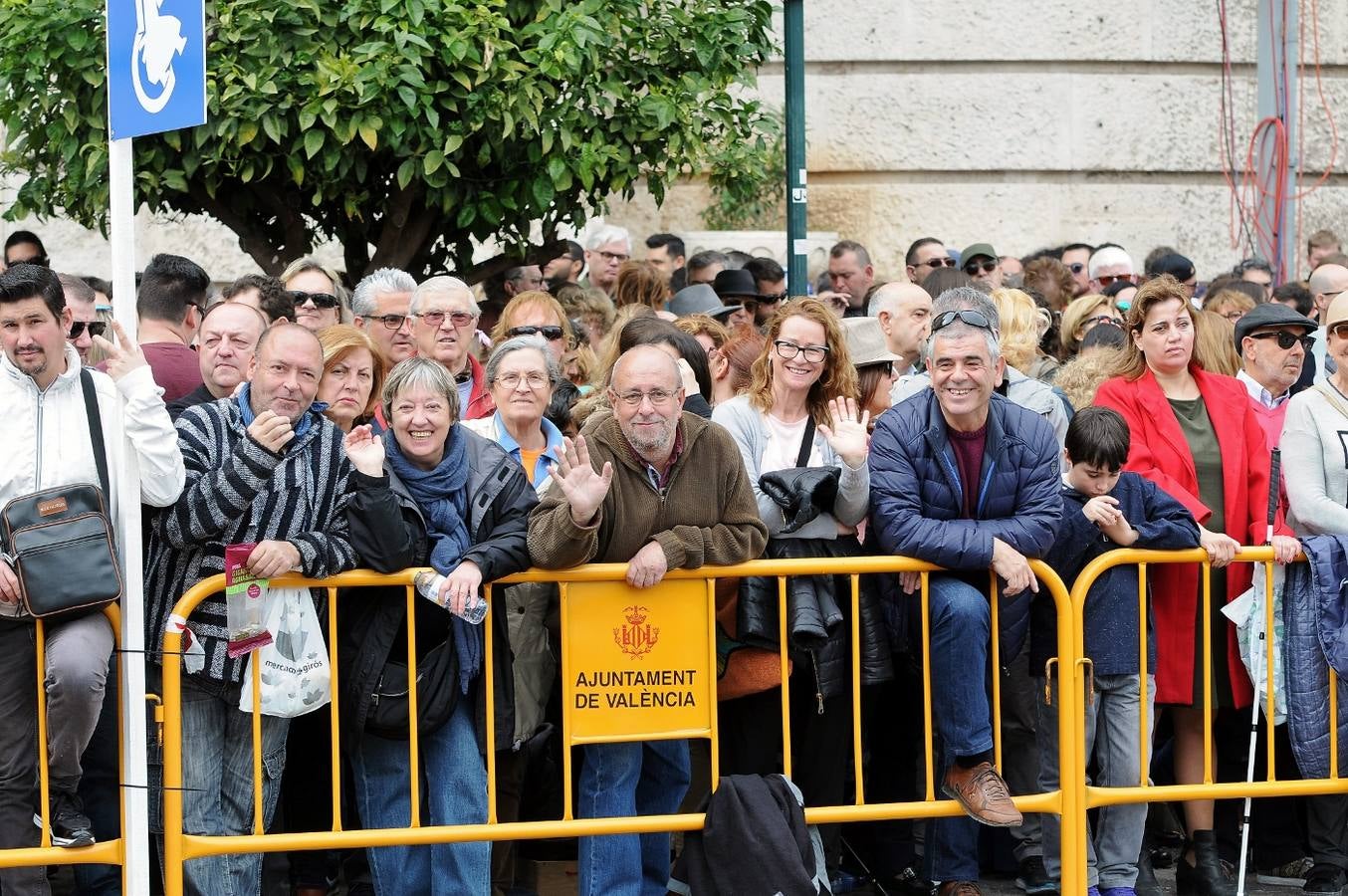 Fotos: Búscate en la mascletà de hoy, sábado 3 de marzo, disparada por Vulcano