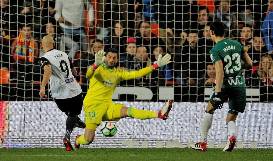 Estas son las mejores imágenes que deja el encuentro de Liga en Mestalla