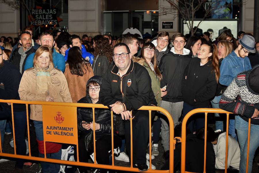 Fotos: Fotos de la mascletà de colores de pirotecnia Vulcano (3-03-2018)