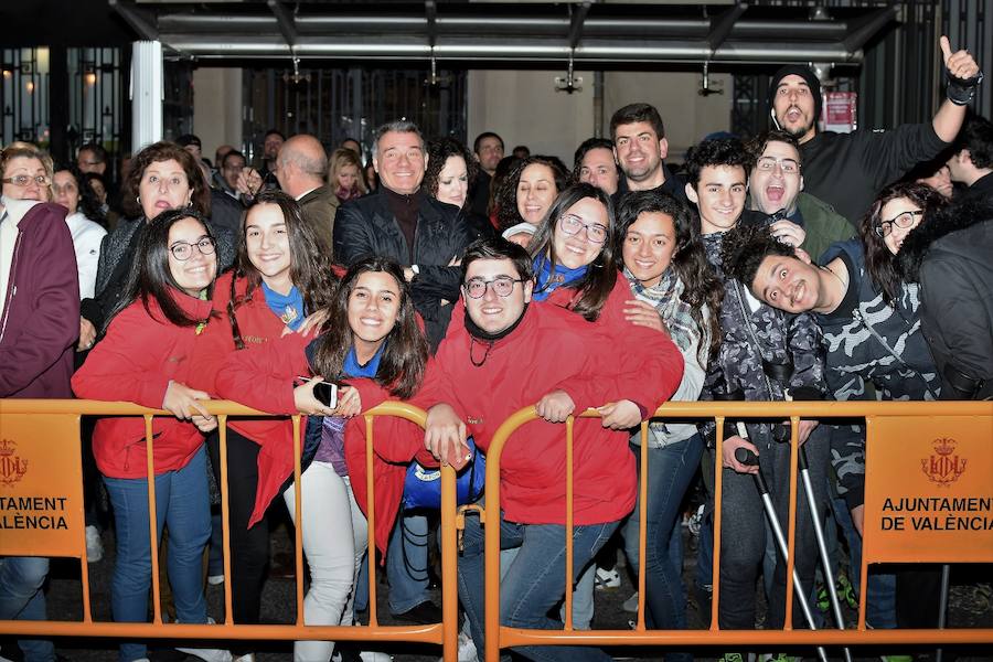 Fotos: Fotos de la mascletà de colores de pirotecnia Vulcano (3-03-2018)