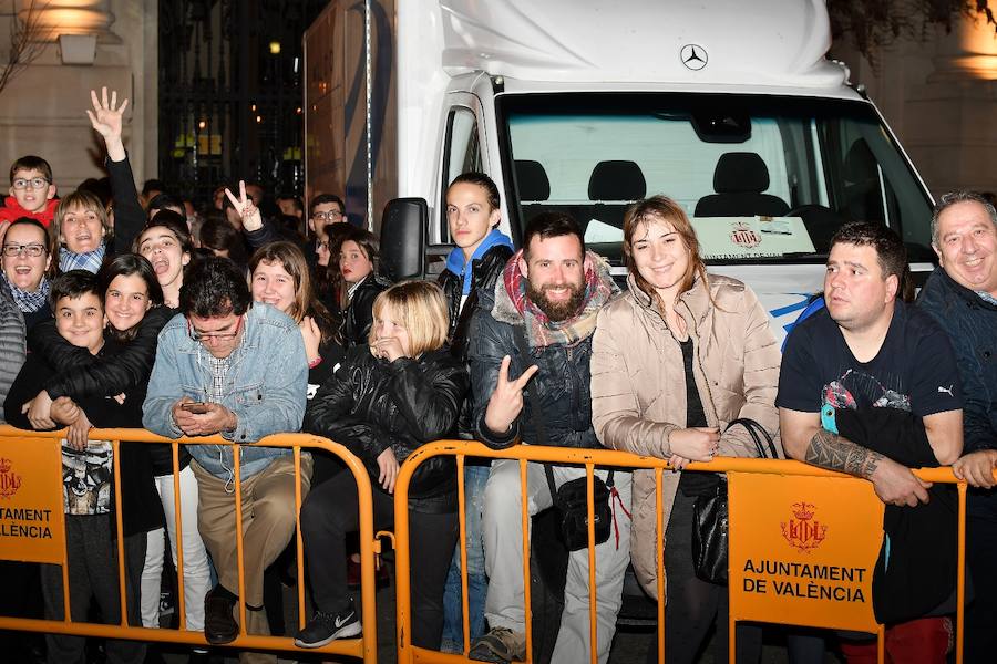 Fotos: Fotos de la mascletà de colores de pirotecnia Vulcano (3-03-2018)