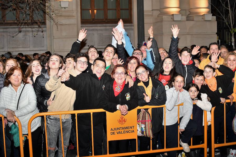Fotos: Fotos de la mascletà de colores de pirotecnia Vulcano (3-03-2018)
