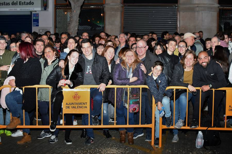 Fotos: Fotos de la mascletà de colores de pirotecnia Vulcano (3-03-2018)