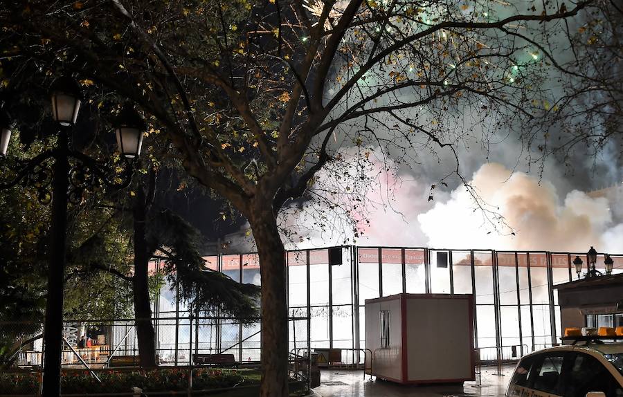 Fotos: Fotos de la mascletà de colores de pirotecnia Vulcano (3-03-2018)