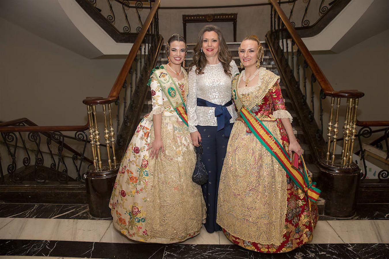 Convento Jerusalén-Matemático Marzal ha celebrado su 125 aniversario con una gala a través de la cual se ha hecho un repaso de la historia de la comisión. Al acto han acudido artistas falleros, falleras mayores e infantiles, así como miembros de la veterana comisión fallera.