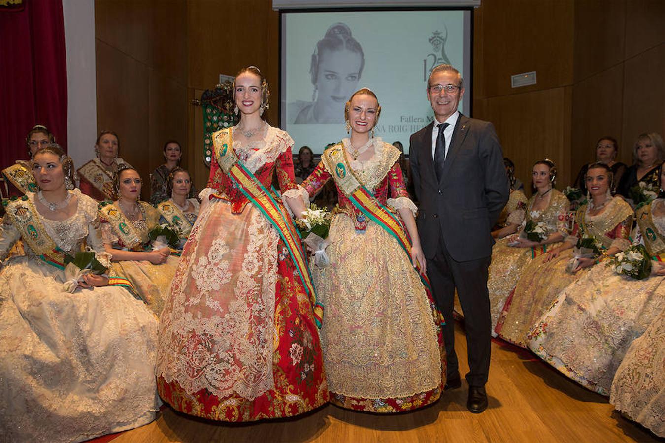 Convento Jerusalén-Matemático Marzal ha celebrado su 125 aniversario con una gala a través de la cual se ha hecho un repaso de la historia de la comisión. Al acto han acudido artistas falleros, falleras mayores e infantiles, así como miembros de la veterana comisión fallera.