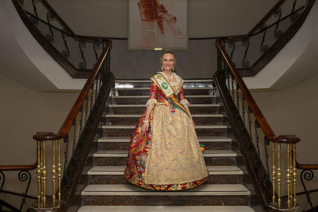 Convento Jerusalén-Matemático Marzal ha celebrado su 125 aniversario con una gala a través de la cual se ha hecho un repaso de la historia de la comisión. Al acto han acudido artistas falleros, falleras mayores e infantiles, así como miembros de la veterana comisión fallera.