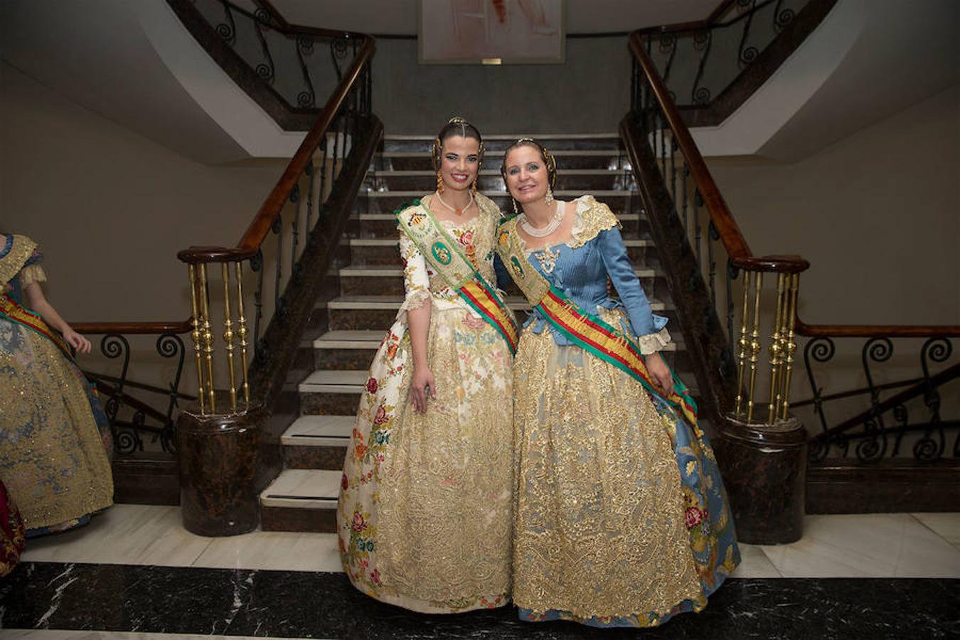 Convento Jerusalén-Matemático Marzal ha celebrado su 125 aniversario con una gala a través de la cual se ha hecho un repaso de la historia de la comisión. Al acto han acudido artistas falleros, falleras mayores e infantiles, así como miembros de la veterana comisión fallera.