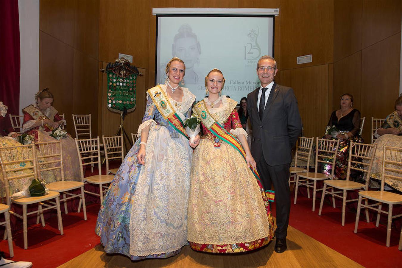 Convento Jerusalén-Matemático Marzal ha celebrado su 125 aniversario con una gala a través de la cual se ha hecho un repaso de la historia de la comisión. Al acto han acudido artistas falleros, falleras mayores e infantiles, así como miembros de la veterana comisión fallera.