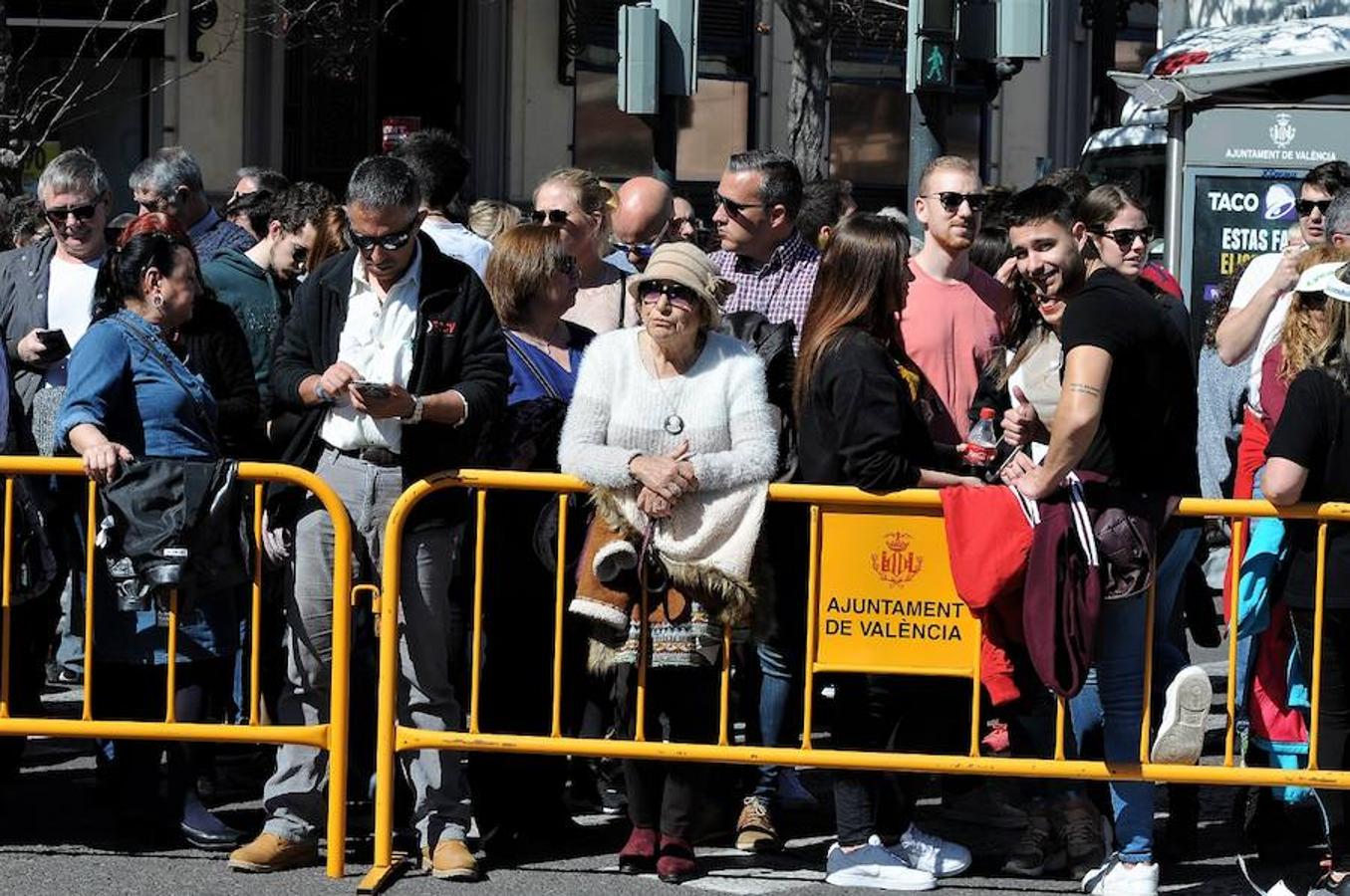 Fotos: Búscate en las mascletà del 7 de marzo