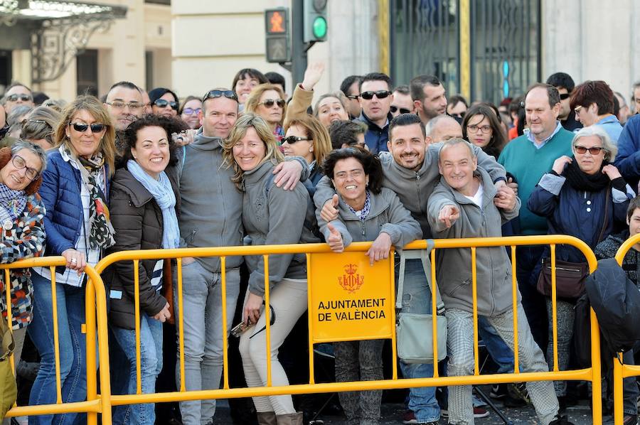 Fotos: Búscate en la mascletà del 11 de marzo