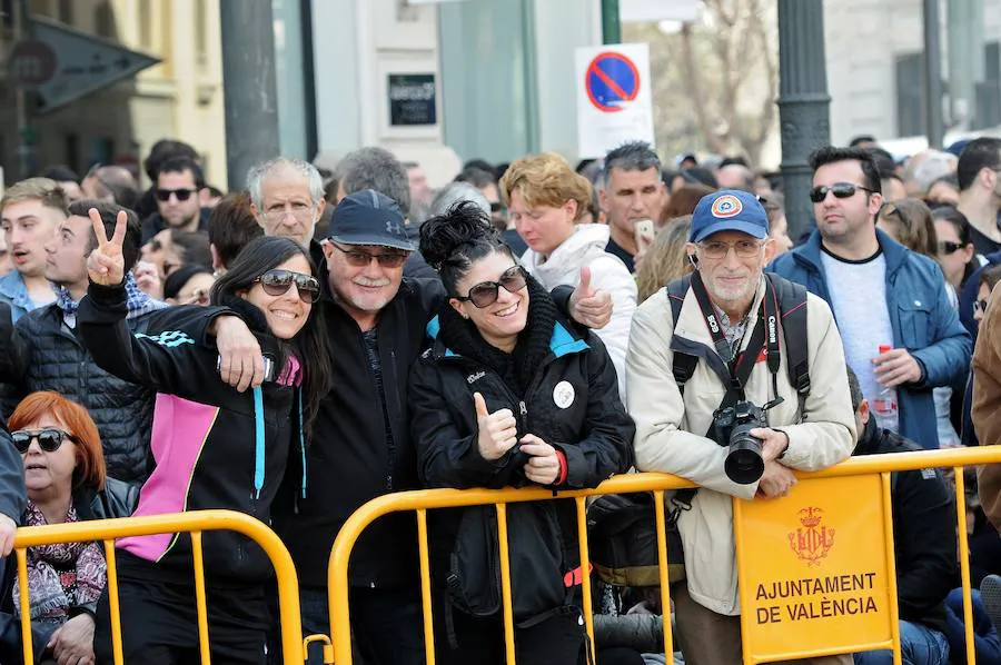 Fotos: Búscate en la mascletà del 11 de marzo