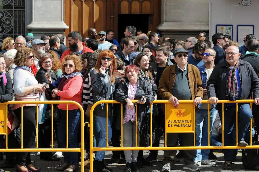 Fotos: Búscate en las mascletà del 13 de marzo a cargo de Pirotecnia Crespo de Alzira