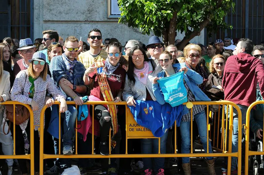 Fotos: Búscate en las mascletà del 13 de marzo a cargo de Pirotecnia Crespo de Alzira