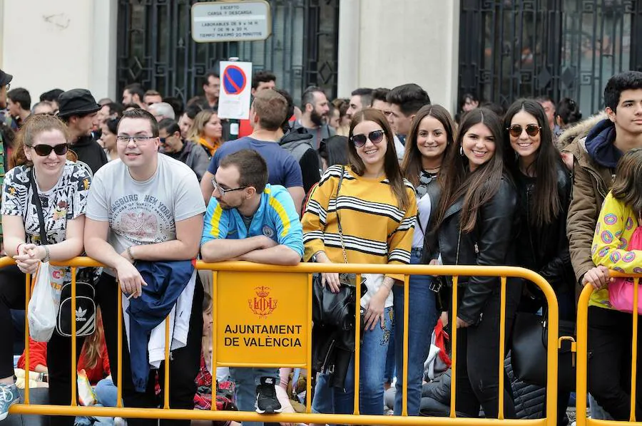 Fotos: Búscate en la mascletà de hoy 14 de marzo, de pirotecnia Zarzoso