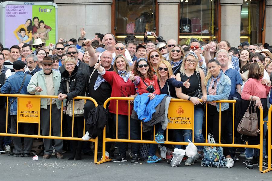 Fotos: Búscate en la mascletà de hoy 14 de marzo, de pirotecnia Zarzoso