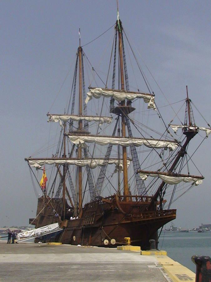 El galeón Andalucía llega este jueves 15 de marzo a Valencia. Tiene previsto atracar frente al Veles e Vents-La Marina de Valencia y podrá ser visitado por el público valenciano hasta el día 19, de 10 a 19 horas. La entrada costará 6 euros para adultos y 3 para niños de entre 5 y 10 años.