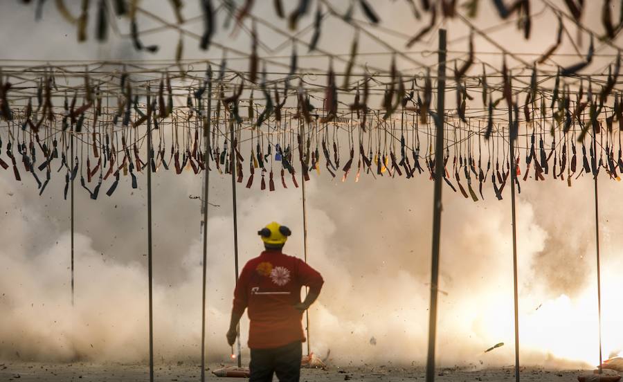 La empresa de Altura inicia su disparo de forma manual y conforme avanzaba el fuego hacia los terremotos finales se convertía en encendido digital