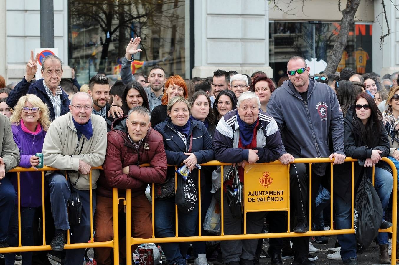 Fotos: Búscate en la mascletà del 15 de marzo de Ricardo Caballer (Ricasa)