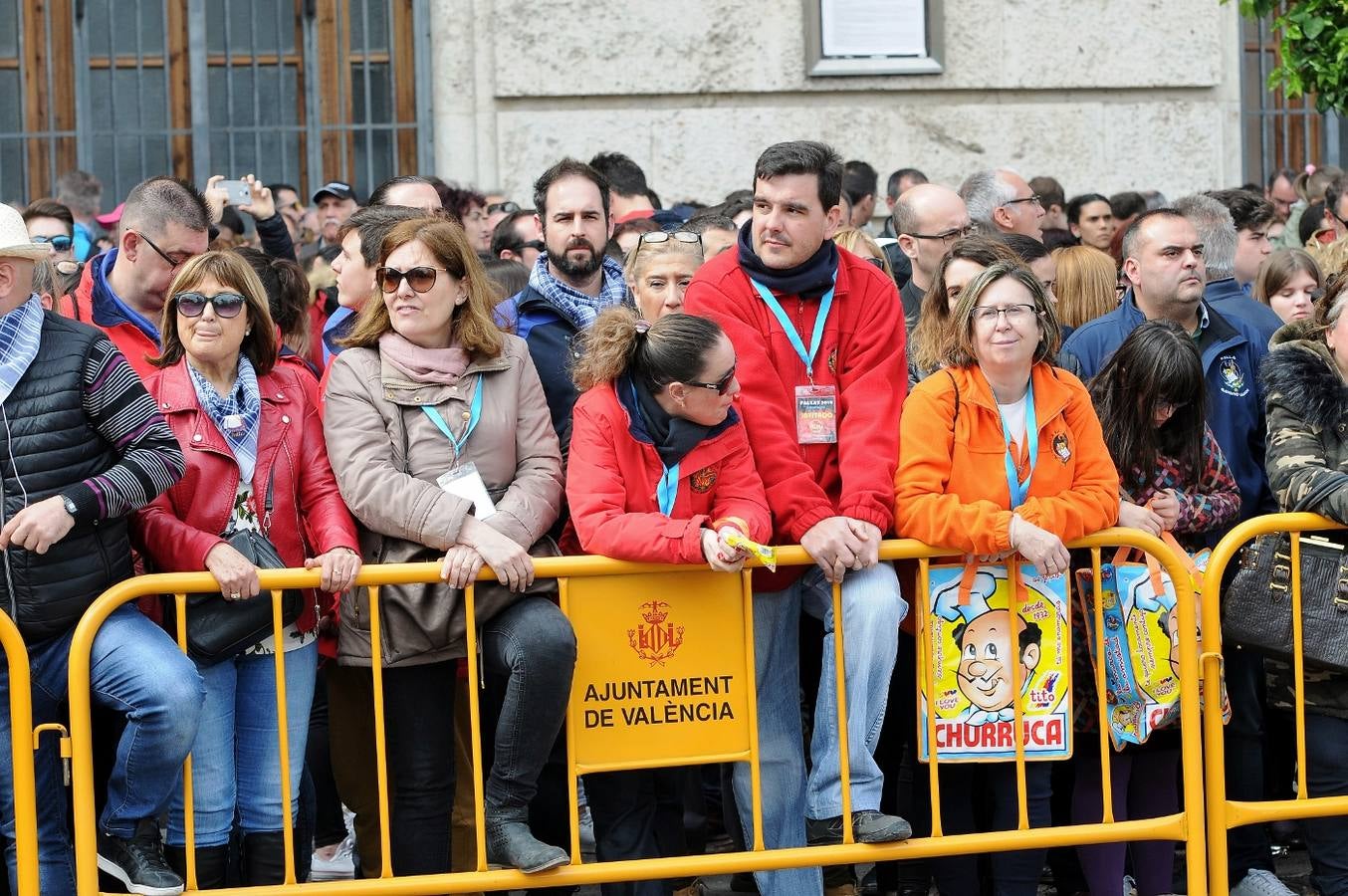 Fotos: Búscate en la mascletà del 15 de marzo de Ricardo Caballer (Ricasa)