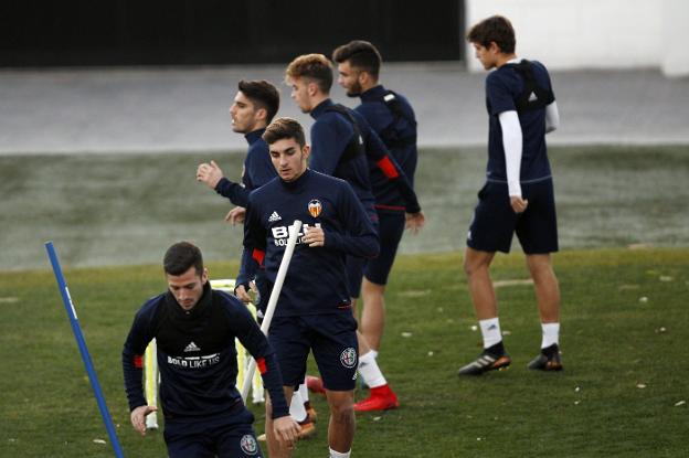 Gayà, Ferran, Nacho Vidal y otros canteranos. 