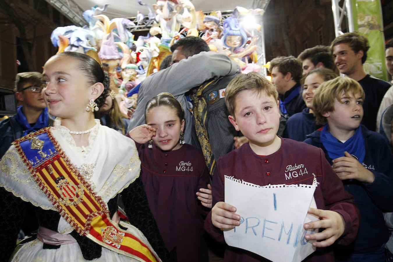 La comisión del Eixample consigue el oro de la máxima categoría con la obra de Iván Tortaja que lleva por lema 'Mira dentro'.