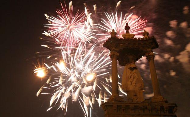 Nit del Foc de las Fallas de Valencia.