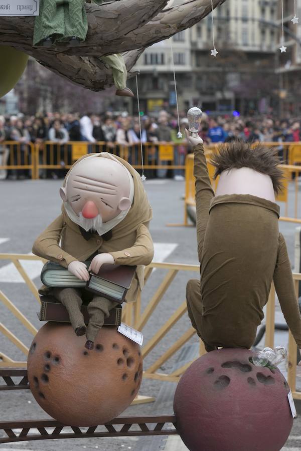 Fotos: Así es la falla municipal infantil de las Fallas 2018