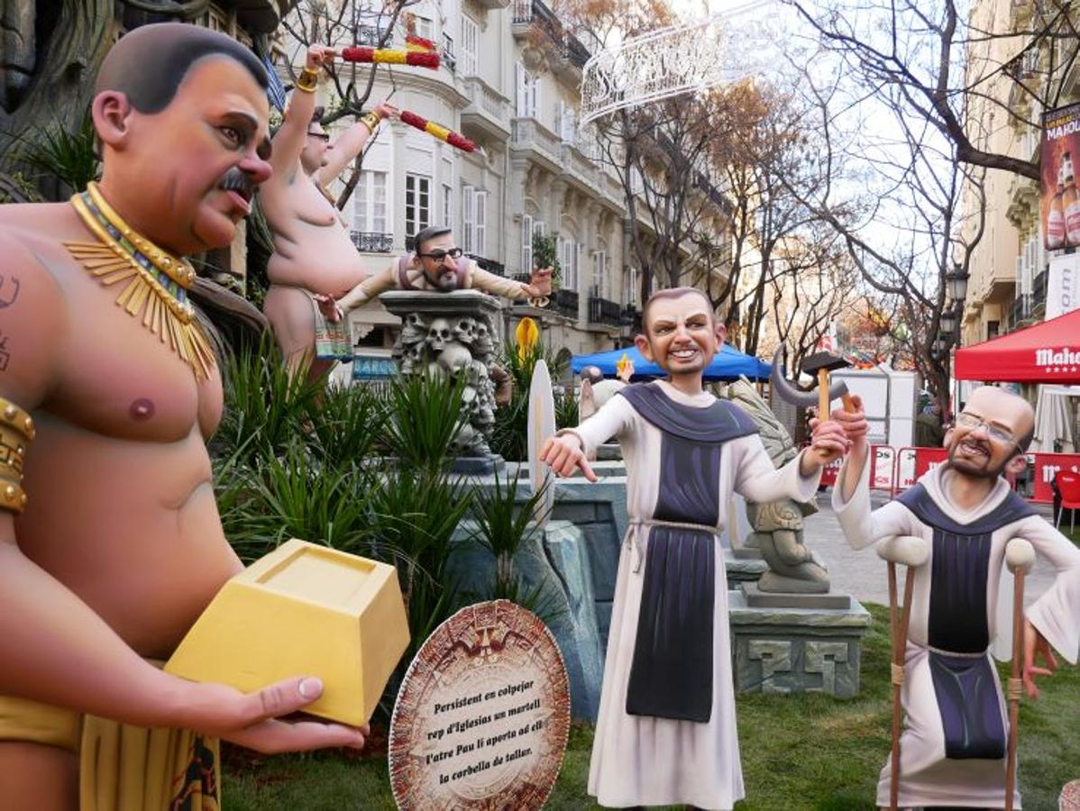 Pablo Iglesias en la Falla Almirante-Cadarso.