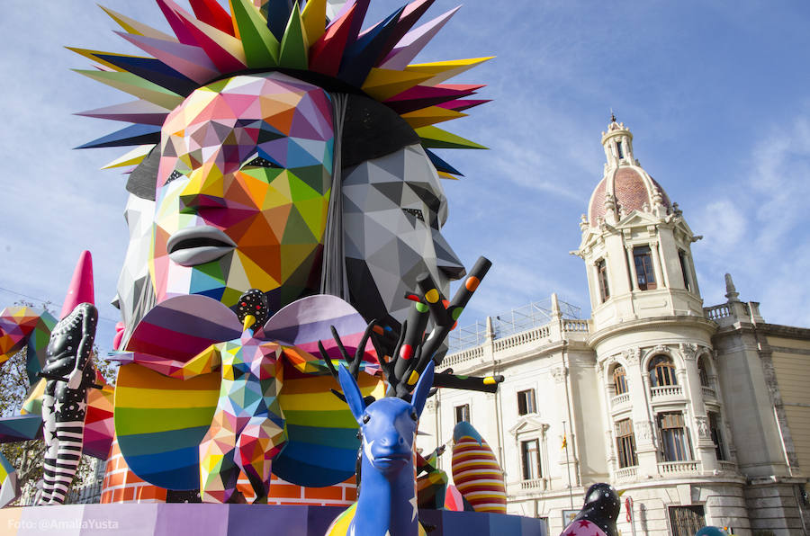 Artistas: José Latorre y Gabriel Sanz, con el diseño de Okuda