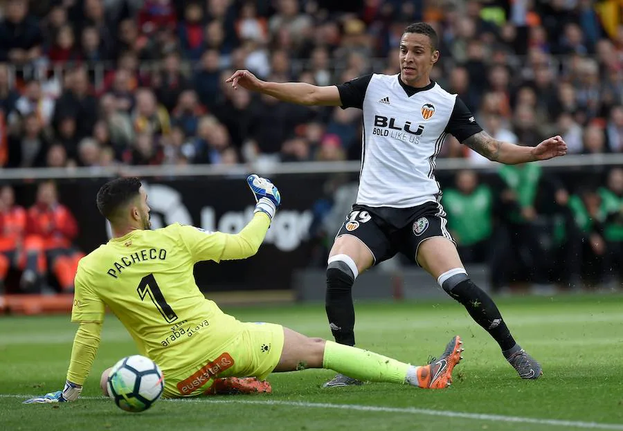 Estas son las imágenes que deja el partido de la jornada 29 de Liga en Mestalla