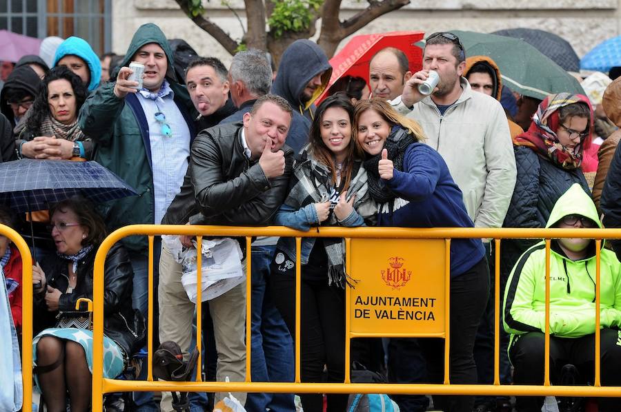 Fotos: Búscate en la mascletà de hoy