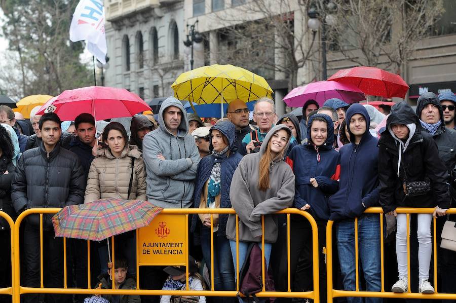 Fotos: Búscate en la mascletà de hoy