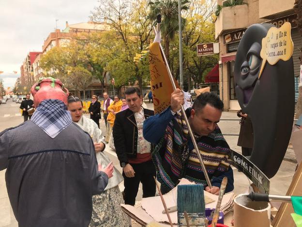 Falleros de Nou Patraix. 