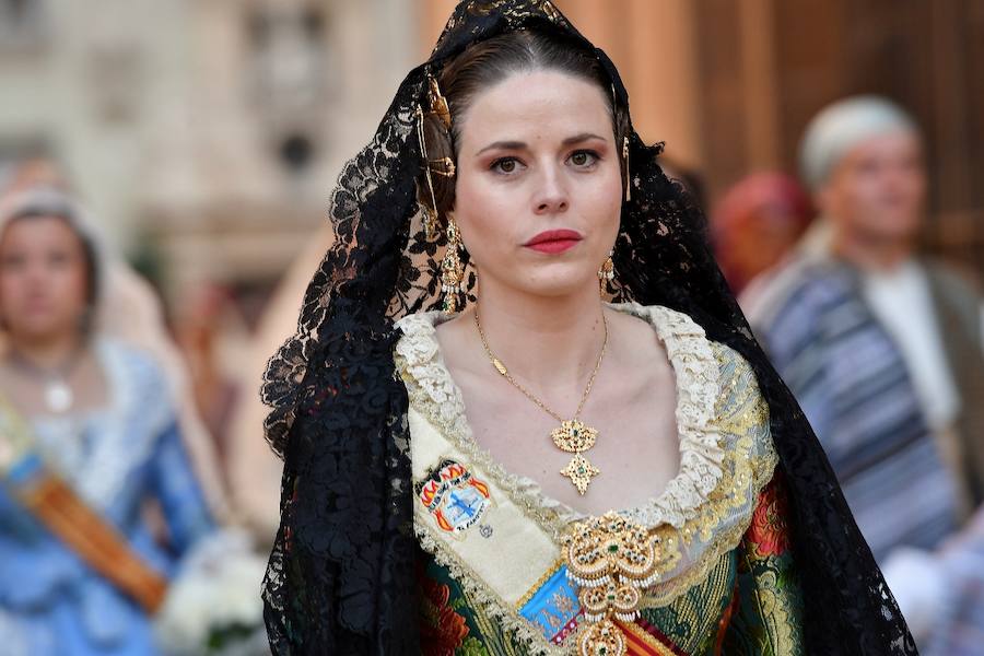 Fotos: Los rostros de la segunda jornada de la Ofrenda de flores a la Virgen de los Desamparados