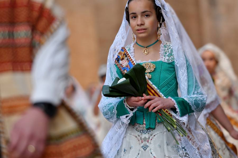Fotos: Los rostros de la segunda jornada de la Ofrenda de flores a la Virgen de los Desamparados