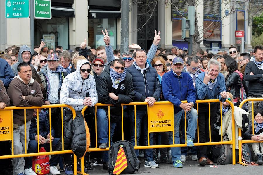 Fotos: Búscate en la mascletà del 19 de marzo de las Fallas 2018