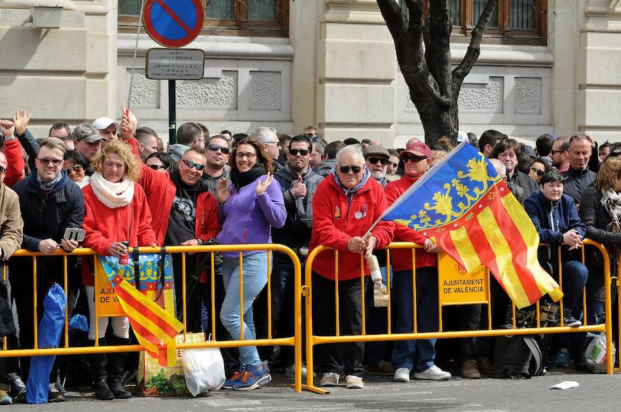 Fotos: Búscate en la mascletà del 19 de marzo de las Fallas 2018