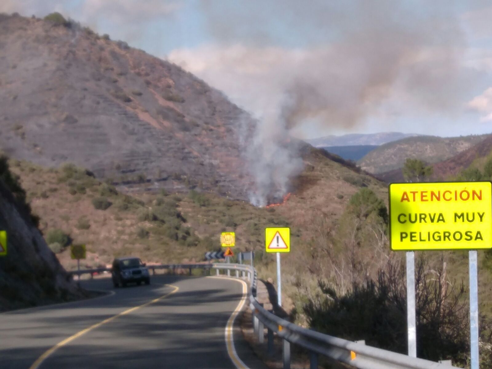 Fotos: Incendio forestal en el Collado de Arenoso de Montán (Castellón)