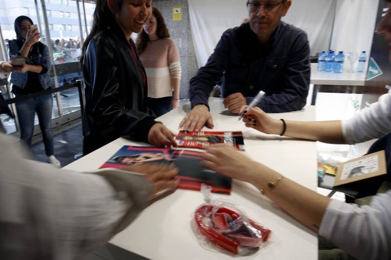 La triunfita arrasa en su visita a El Corte Inglés de Nuevo Centro