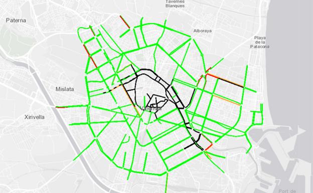 Seis de los principales accesos a Valencia, todavía con retenciones en rojo, pasadas las 19:15 horas.