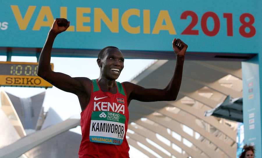 Fotos: Todas las fotos de la carrera Media maratón valencia 2018