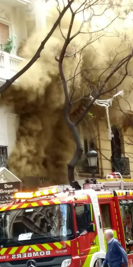 Fotos: Incendio de un restaurante en la calle Císcar de Valencia