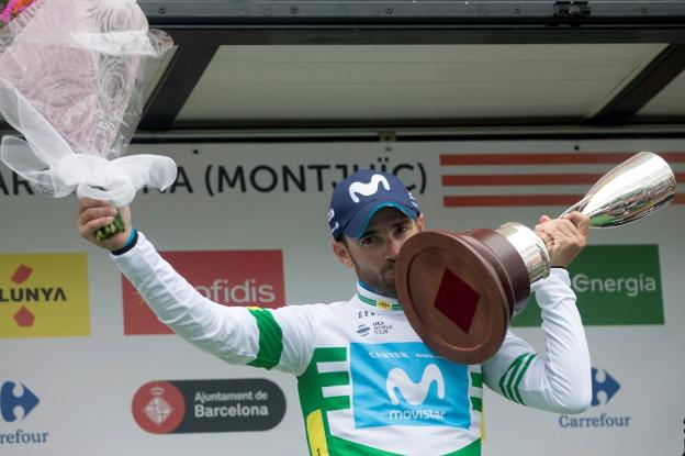 Alejandro Valverde celebra su triunfo en la Volta a Catalunya. 