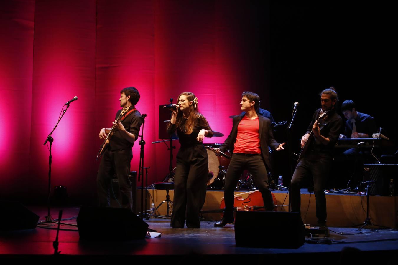 Fotos: Gala de premios de la Asociación de Actores Valencianos en el teatro Rialto