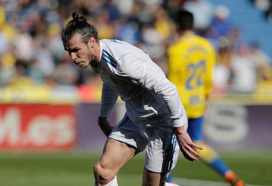 Con la mente puesta en el duelo europeo ante la Juventus y varias rotaciones, el Real Madrid superó a Las Palmas con dos tantos de Gareth Bale y uno de Karim Benzema.