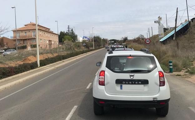 Atasco en la N-III al evitar la zona del accidente de la A-3.