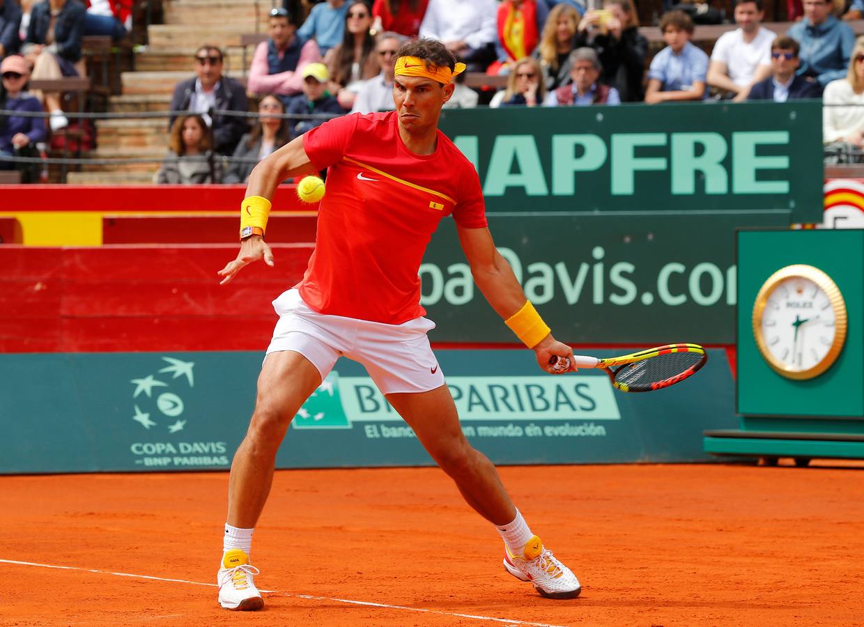 Rafa Nadal y Philipp Kohlschreiber, los protagonistas del segundo partido de la elminatoria de la Copa Davis entre España y Alemania. 