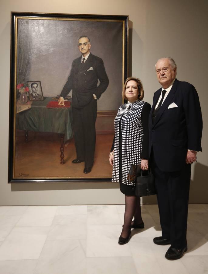 La Fundación Bancaja acoge hasta el próximo mes de agosto la muestra 'Zuloaga. Carácter y emoción', que recorre a través de más de 60 lienzos, una veintena de ellos inéditos, la trayectoria de este pintor clave de finales del siglo XIX y principios del XX, desde que con 18 años llegara a París para formarse hasta su fallecimiento en 1945, gracias a la colaboración de 29 prestadores.